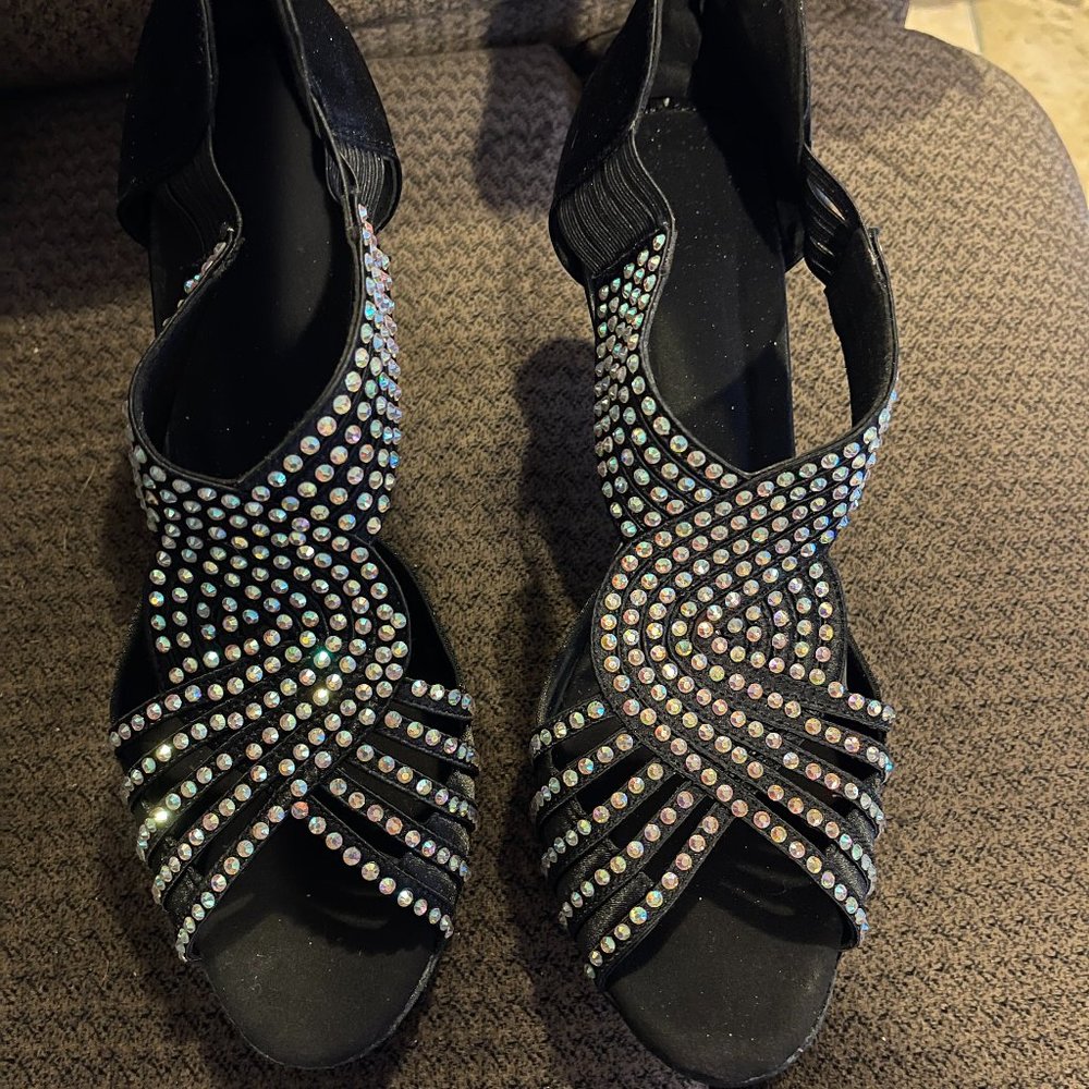 Womens satin heels 8.5 wide Black